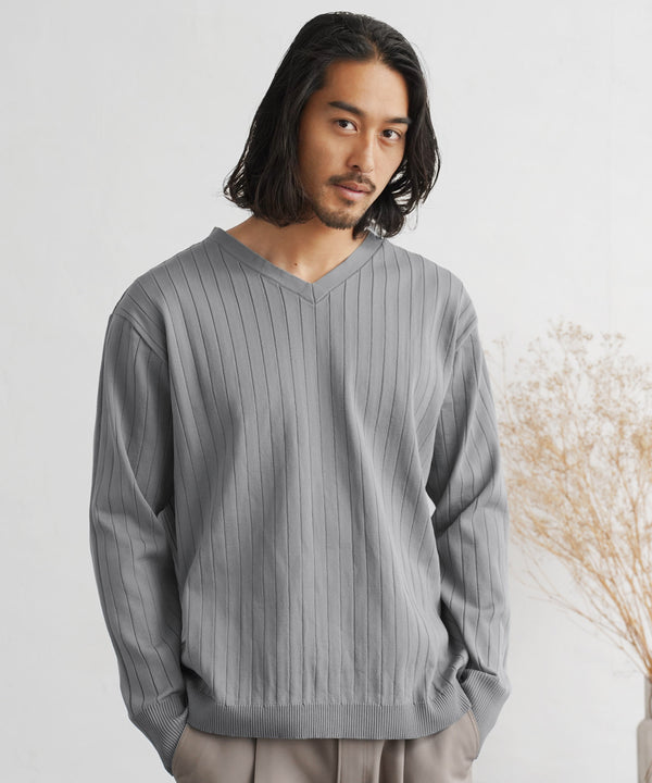 グレー MODEL : KAI 181cm 68kg Lsize