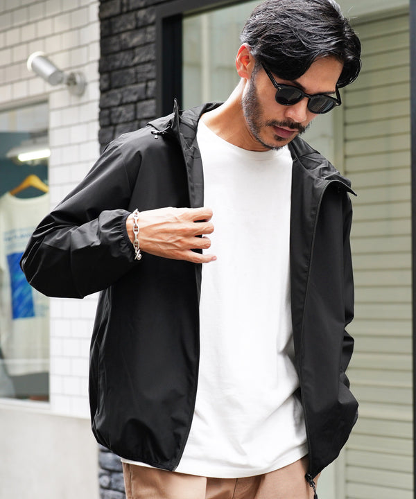 ブラック MODEL : GO 180cm 66kg Lsize