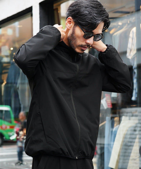 ブラック MODEL : GO 180cm 66kg Lsize