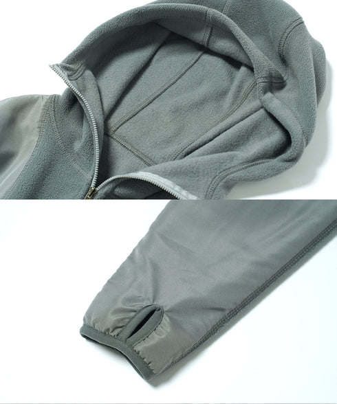 チャコールグレー