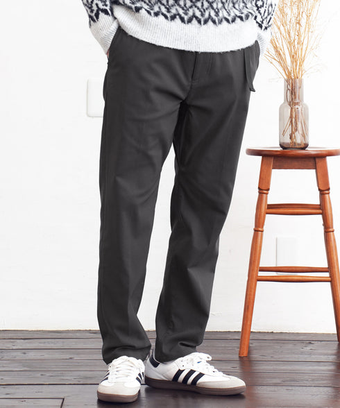 チャコールグレー