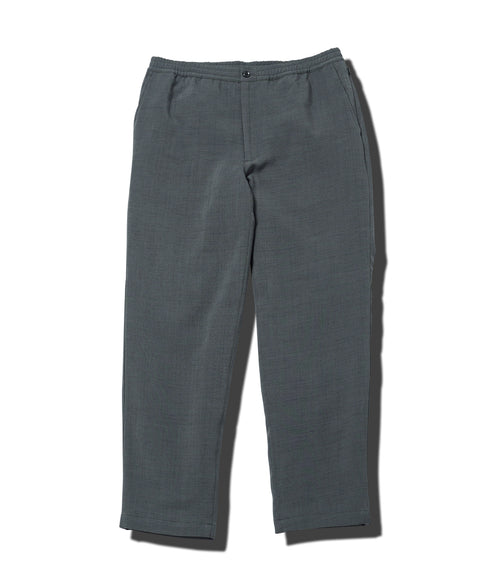 チャコールグレー