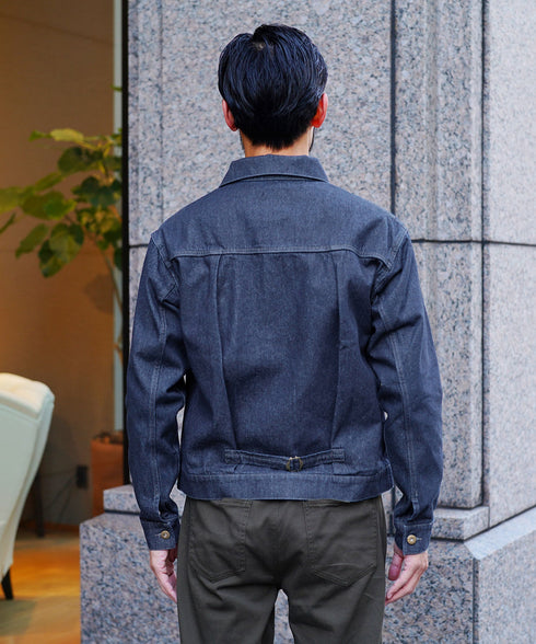 インディゴ MODEL : GO 180cm 66kg Lsize