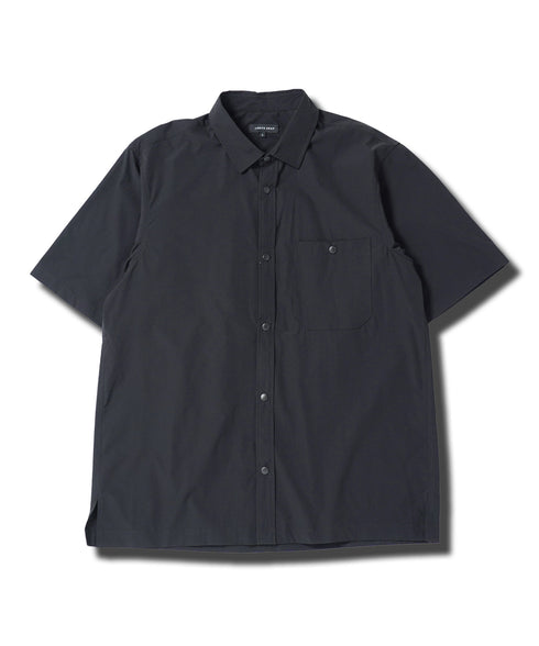 ポリエステルタフタレギュラーカラースナップボタン半袖シャツ