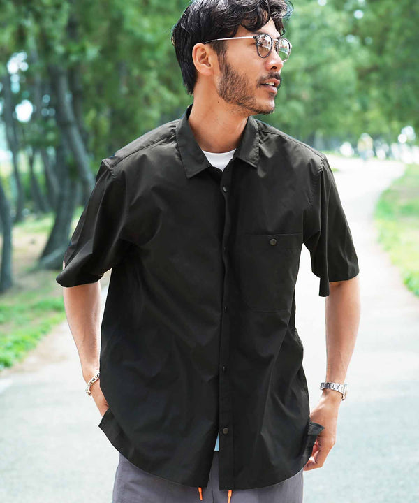 ポリエステルタフタレギュラーカラースナップボタン半袖シャツ