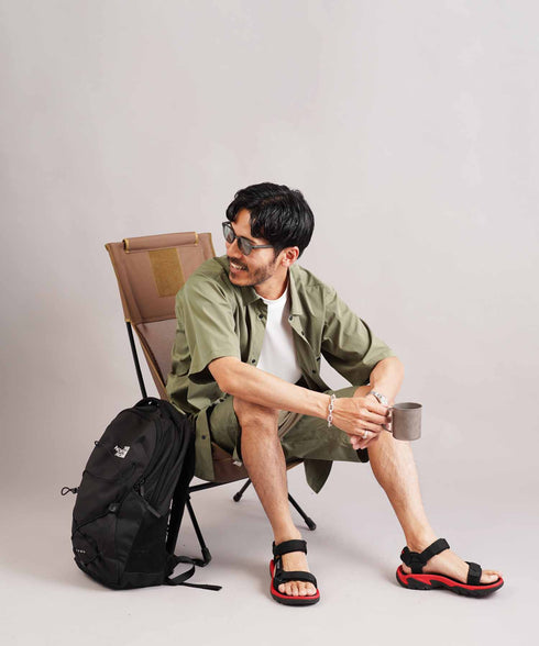 ポリエステルタフタレギュラーカラースナップボタン半袖シャツ