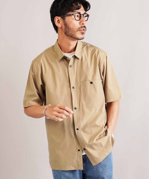 ポリエステルタフタレギュラーカラースナップボタン半袖シャツ