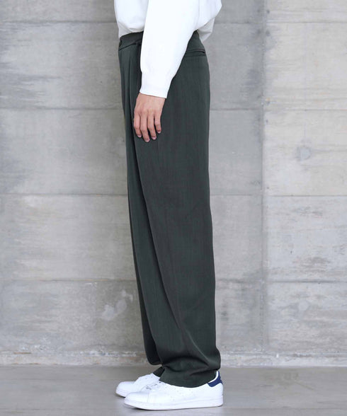 チャコールグレー MODEL : KAI 181cm 68kg Lsize