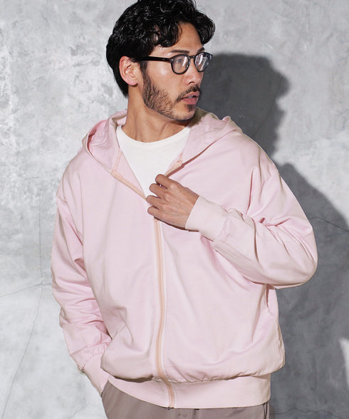 ライトピンク MODEL : GO 180cm 66kg