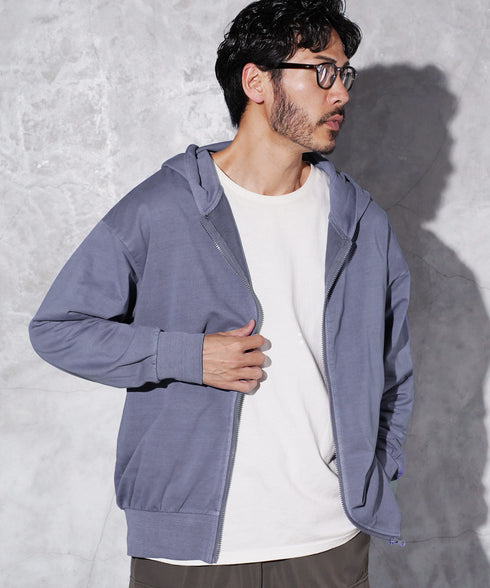 パープル MODEL : GO 180cm 66kg