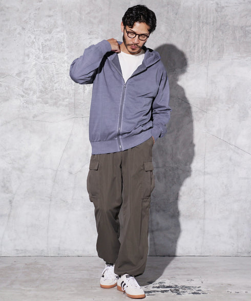 パープル MODEL : GO 180cm 66kg