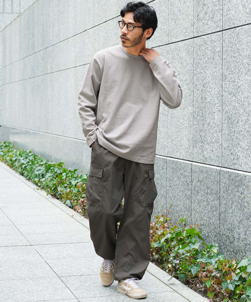 ライトグレー MODEL : GO 180cm 66kg