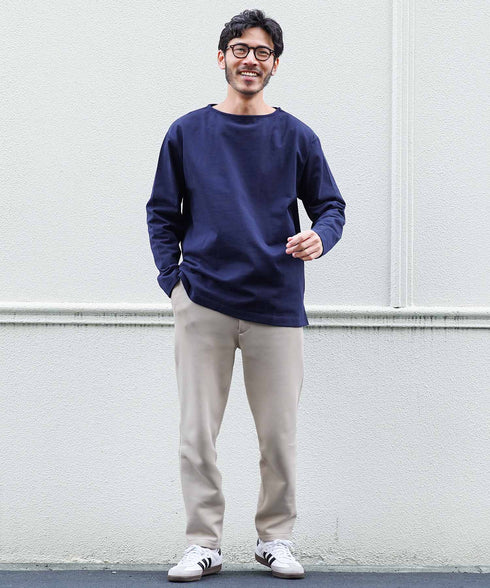 ネイビー MODEL : GO 180cm 66kg