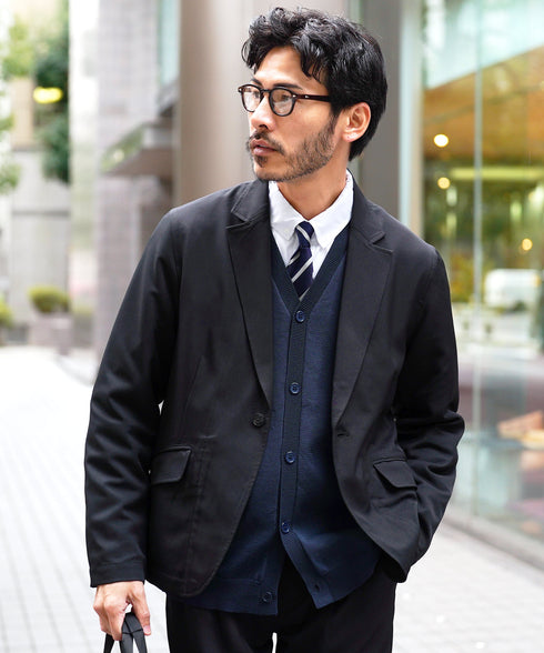 ネイビー MODEL : GO 180cm 66kg