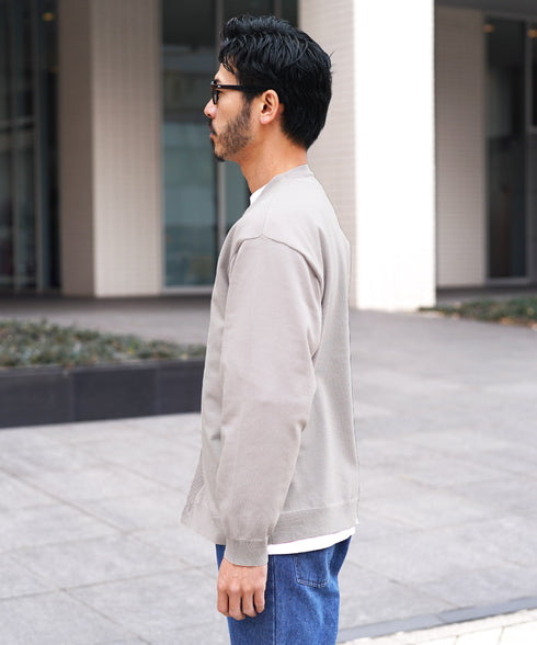 ライトグレー MODEL : GO 180cm 66kg Lsize