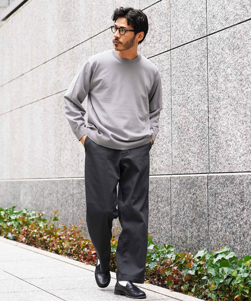 ライトグレー MODEL : GO 180cm 66kg Lsize