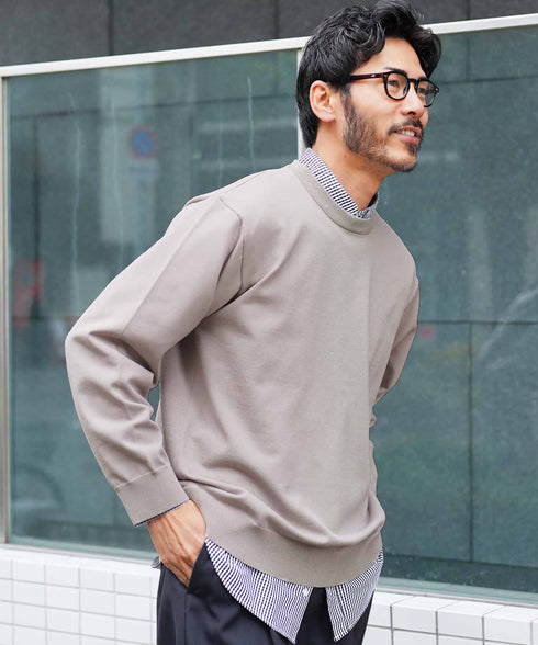 グレージュ MODEL : GO 180cm 66kg Lsize