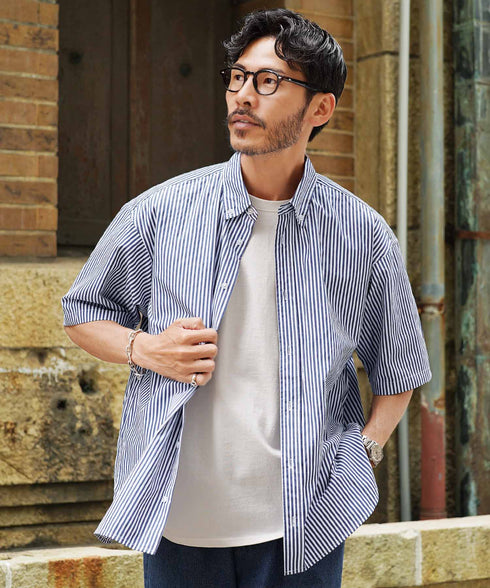 ネイビー×ホワイト MODEL : GO 180cm 66kg Lsize