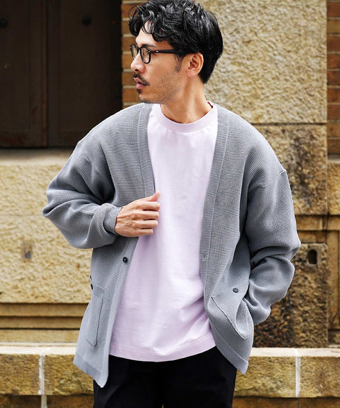 ライトグレー MODEL : GO 180cm 66kg Lsize