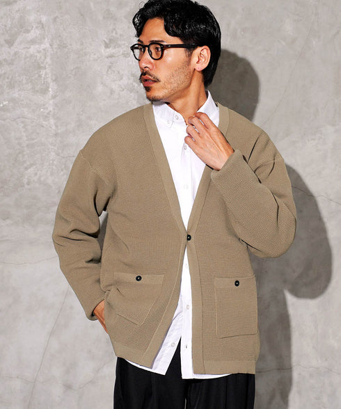 ベージュ MODEL : GO 180cm 66kg Lsize