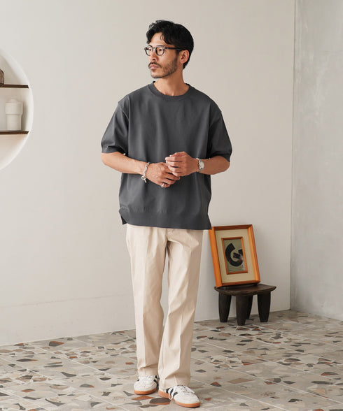 チャコールグレー MODEL : GO 180cm 66kg Lsize