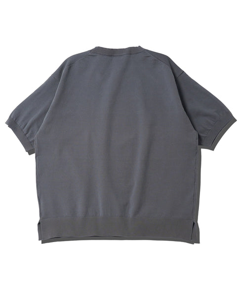 チャコールグレー