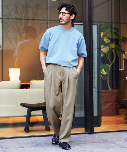 グレージュ MODEL : GO 180cm 66kg Msize