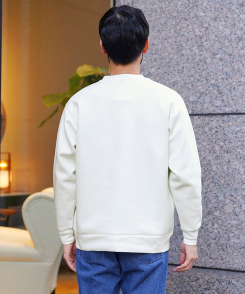 オフホワイト MODEL : GO 180cm 66kg Lsize