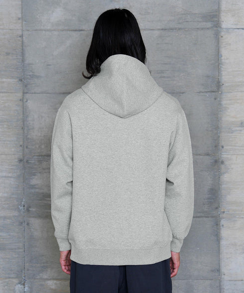 ミックスグレー MODEL : KAI 181cm 68kg Lsize