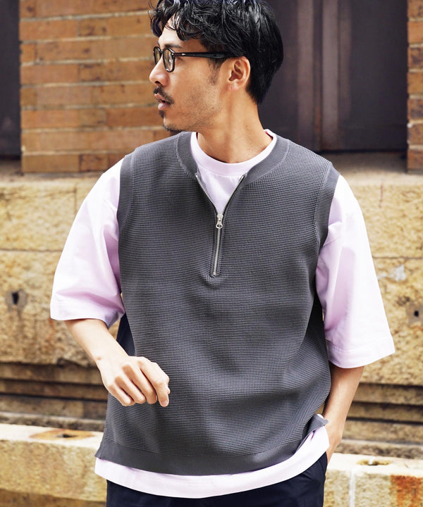 チャコールグレー MODEL : GO 180cm 66kg Lsize