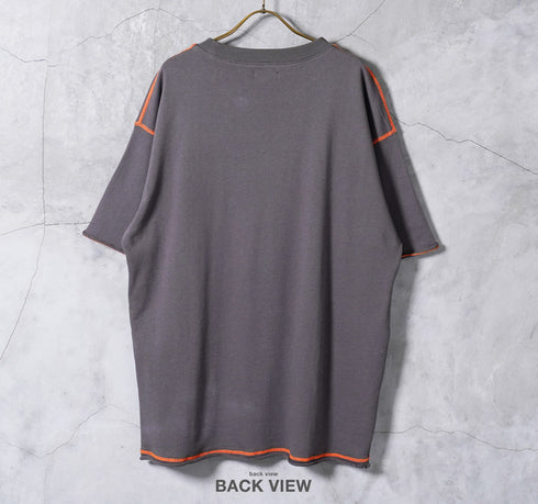 チャコールグレー