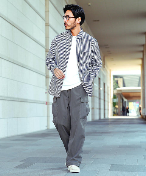 ネイビーストライプ MODEL : GO 180cm 66kg Lsize