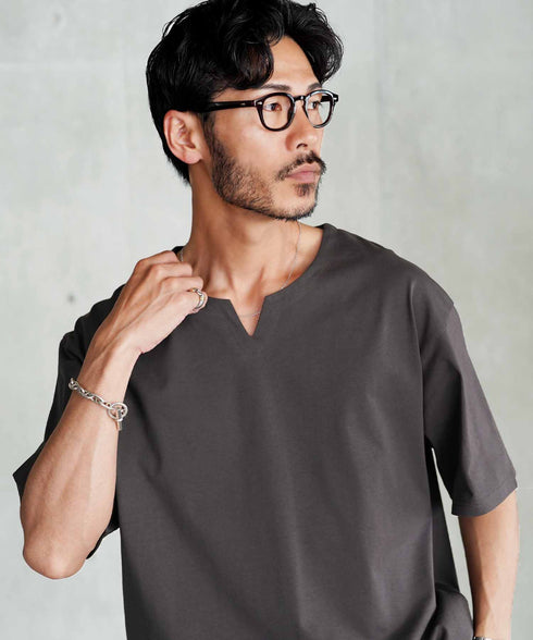 【接触冷感&UV】プレーティングキーネック半袖Tシャツ