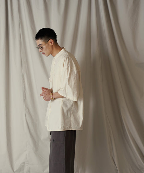 H178 / 着用サイズ: M*オフホワイト ボトムス:217641