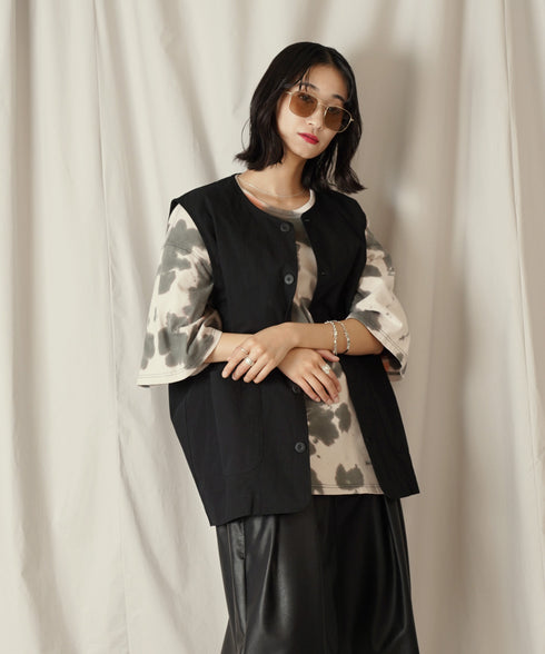 H169 / 着用サイズ: M*ブラック トップス:217620 ボトムス:217612