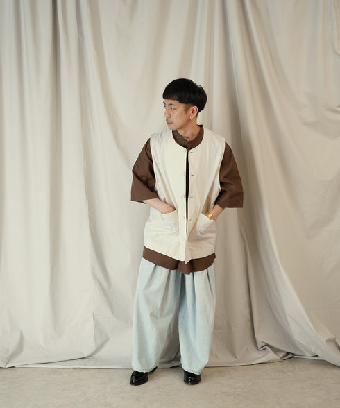 H163 / 着用サイズ: M*オートミール トップス:218008 ボトムス:213778