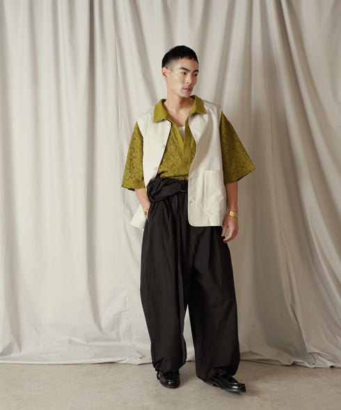 H178 / 着用サイズ: L*オートミール トップス:218014 ボトムス:218011