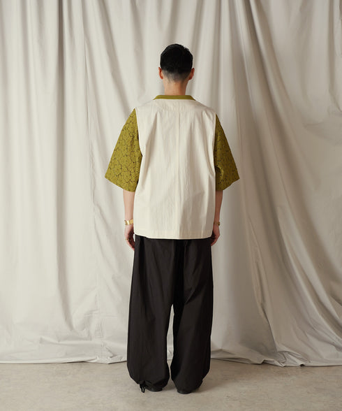 H178 / 着用サイズ: L*オートミール トップス:218014 ボトムス:218011