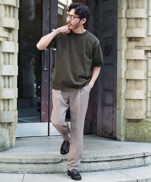 チャコールグレー MODEL : GO 180cm 66kg Lsize