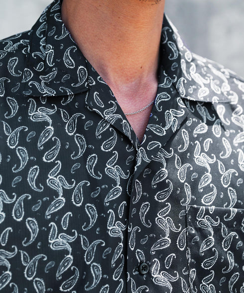 ブラックペイズリー