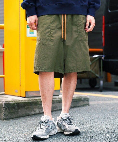 水陸両用ナイロンベイカーショートパンツ