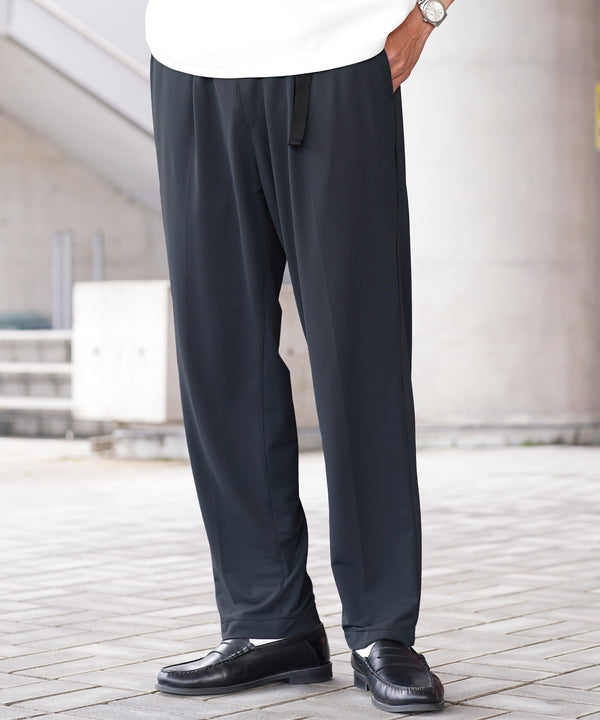 ブルーグレー MODEL : GO 180cm 66kg Lsize