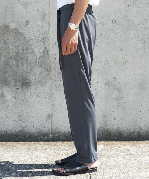 ブルーグレー MODEL : GO 180cm 66kg Lsize