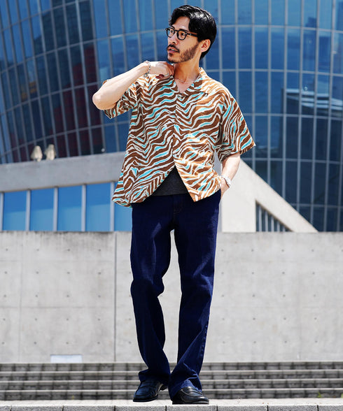 ブラウン MODEL : GO 180cm 66kg Lsize