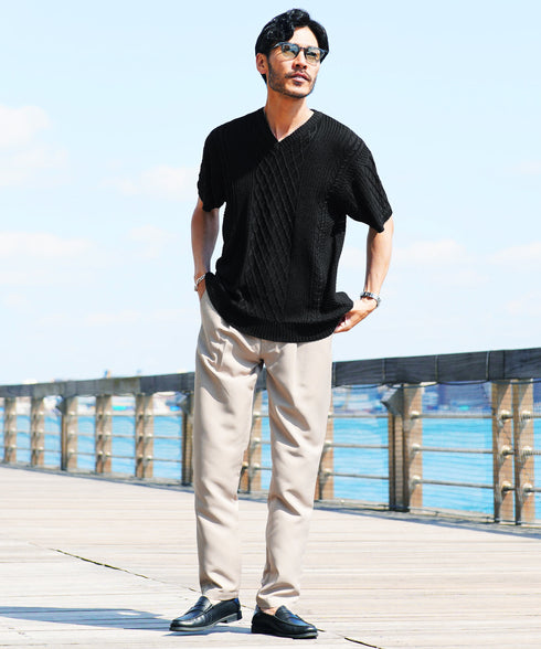 Bブラック(Vネック) MODEL : GO 180cm 66kg Lsize