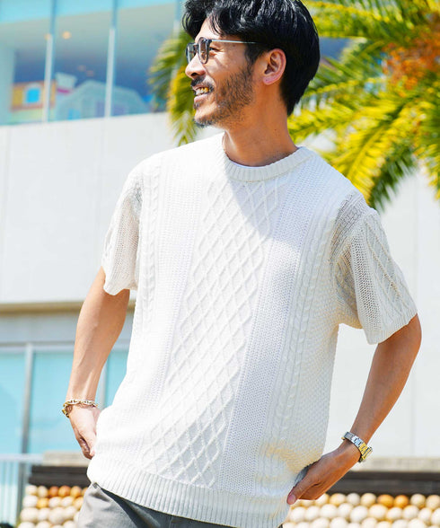 Aホワイト(クルーネック) MODEL : GO 180cm 66kg Lsize