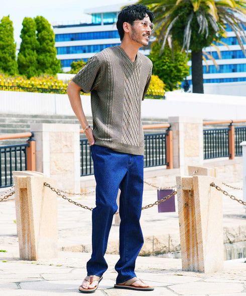 Bグレージュ(Vネック) MODEL : GO 180cm 66kg Lsize