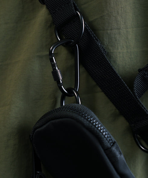 サコッシュ ミニショルダーバッグ ポーチ付き│スマホショルダー バッグ ポーチ メンズ アウトドア マグネット式 イヤホンケース付き