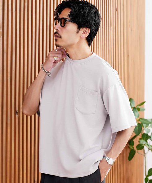 接触冷感 とろみ 半袖Tシャツ │ メンズ Tシャツ 半袖 接触冷感 とろみ素材 ひんやり 涼しい 吸汗速乾 ストレッチ 伸縮性 なめらか 快適 きれいめ 大人 夏 夏服 無地 シンプル