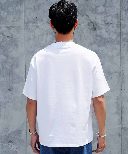 ホワイト MODEL : GO 180cm 66kg Lsize